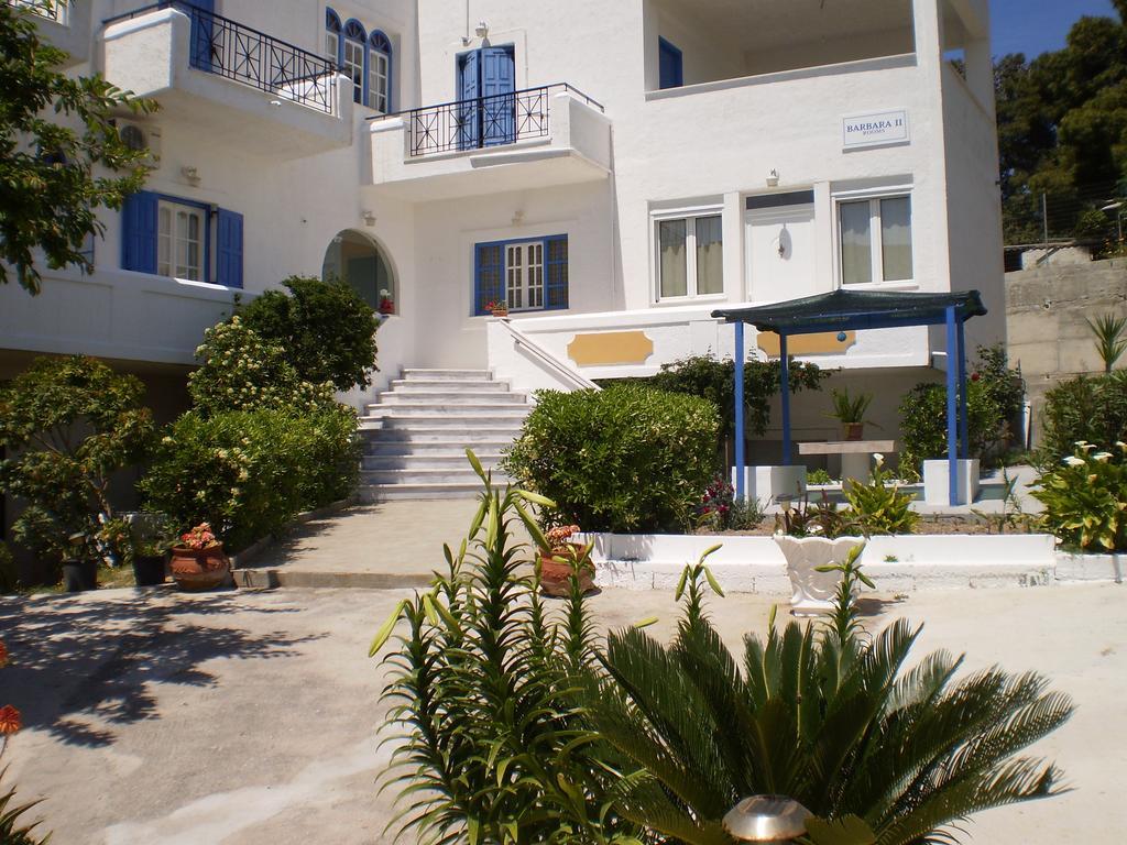 Barbara II Hotel Agia Marina  Bagian luar foto